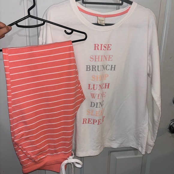 Sleep set - Picture 2 of 6